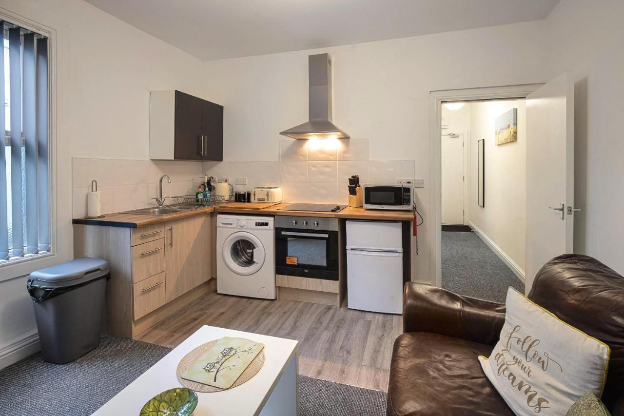 Bank Street 7 Apartment *
